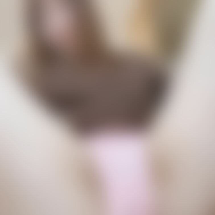 えっちな人妻はお股開きがち…♡