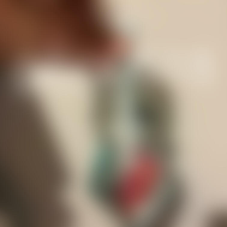 義○○○のクローゼットから漁った下着。

Ｔバックでした。