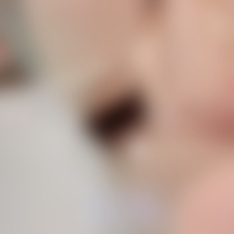 おまんこ写真です💦ツルツルじゃ無いですが好きな方いいね下さい🥰💓💓