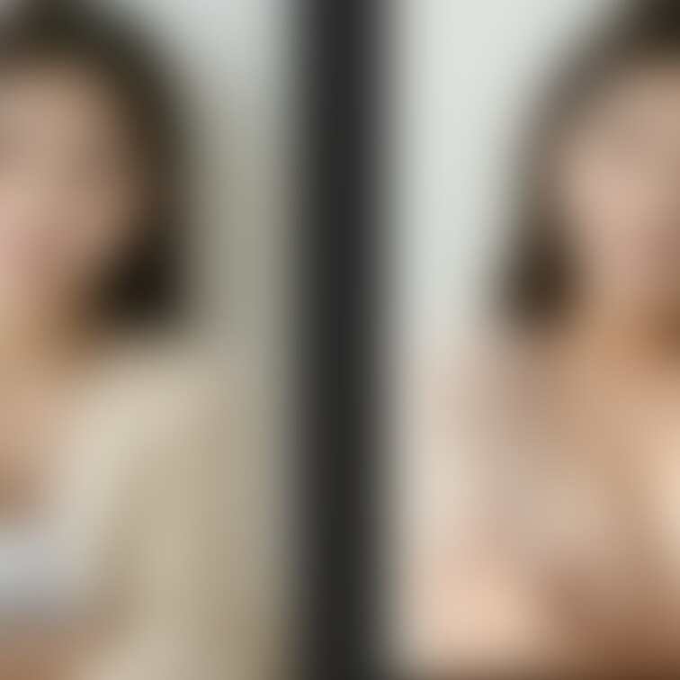 着衣と脱衣を並べた画像です。画像№833