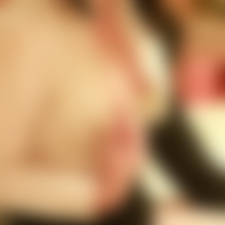 スーツがはだけて…💗🥰
