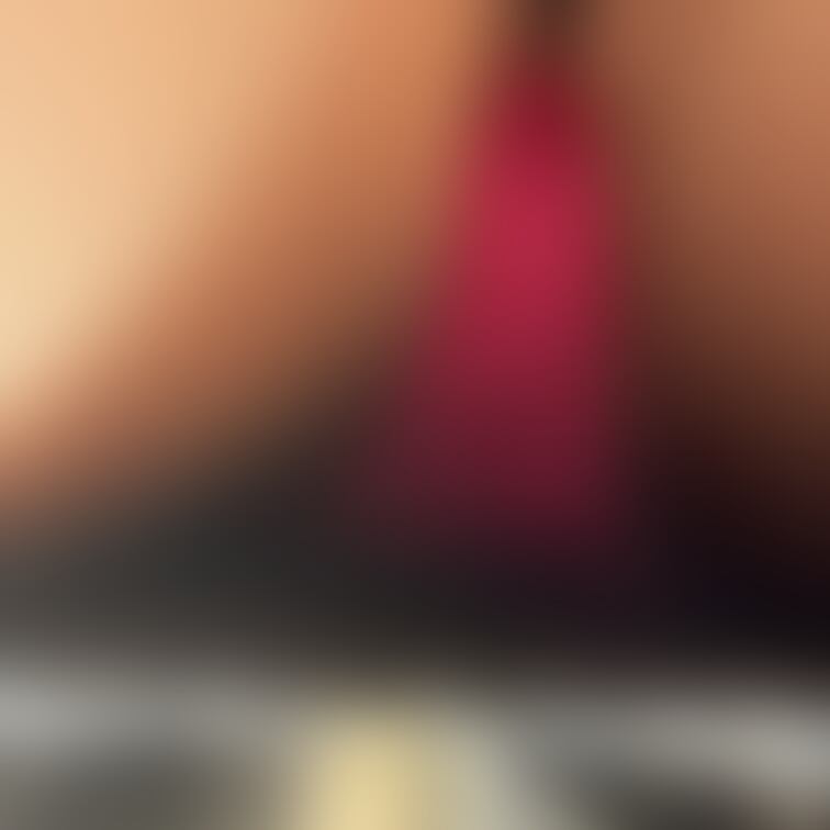 パンチラ

《おすすめ》
ーーーーーーーーーーーーーー 
【エロ活写真集や短編動画】色白モデル体型の妻をのぞいて