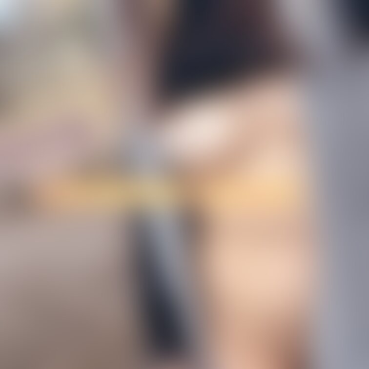 🥹Smileぷらん🥹
ちょっとまだ寒かったけどノーパンノーブラで出かけたから、公園寄って露出してきたよ🤗遠くのほう