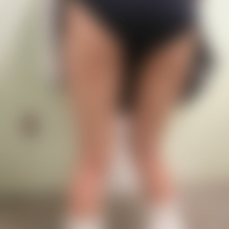 激臭写真臭❤︎
酸っぱいニオイを放つブーツとスト足32枚
汗をたっぷり吸った穴あきルーズ24枚
たっぷり楽しめる写