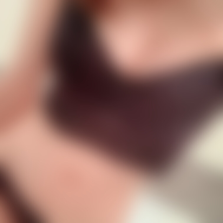 こんばんは♪
週も真ん中ですね💕
ここで一つ、まふゆのナイトブラ載せておきます🫢
ナイトブラ姿もきっと需要があ