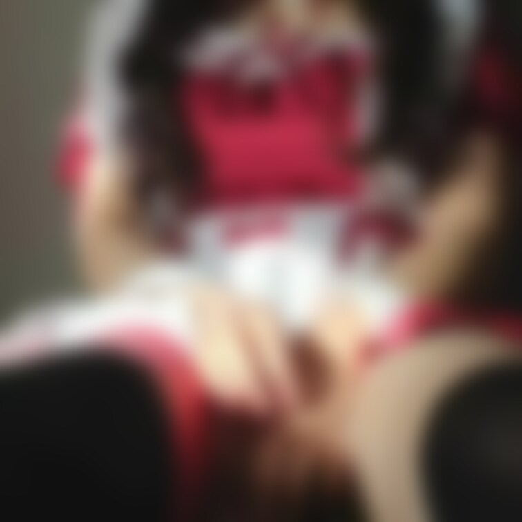 Merry Christmas🎄

という事で、むちむち人妻メイドから応援してくださる皆様にえっちな動画を💜💜
X
