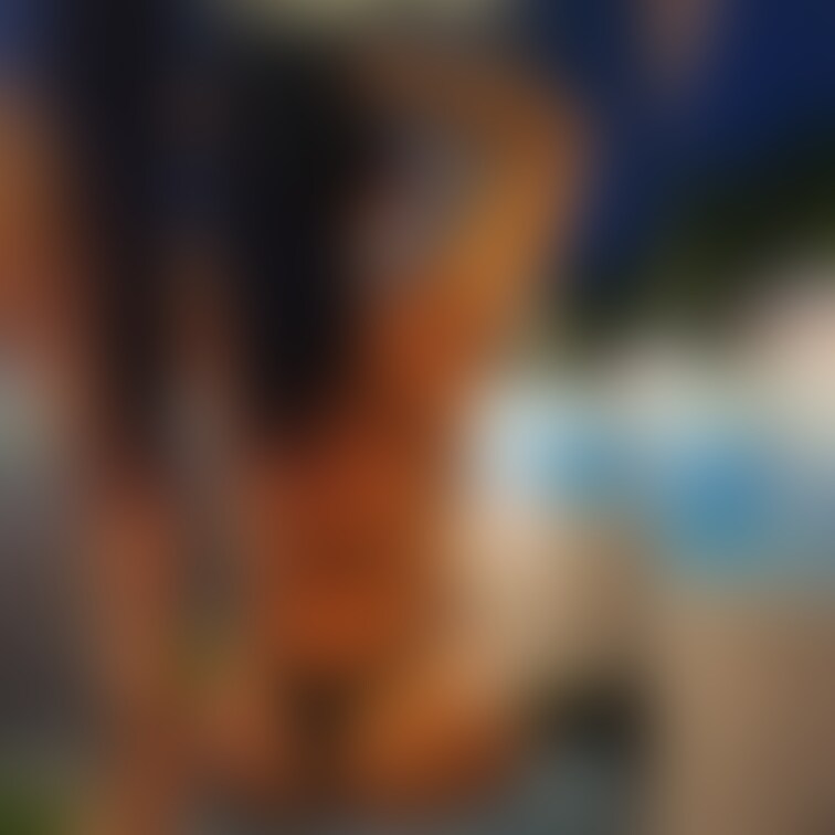 ナイトプール、まだ夏の始まりの頃で少し寒かったです😉💦