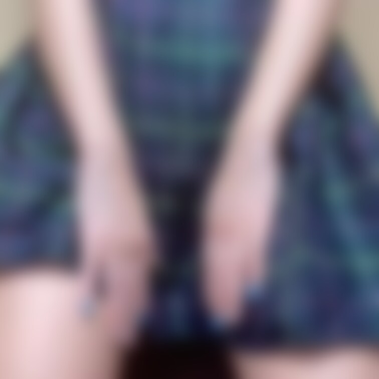 パンチラくい込みパンツ脱いで
アナル見せびらかしクリオナ・指オナ♡
○○○は帰宅後こんなエッチなことしてます！