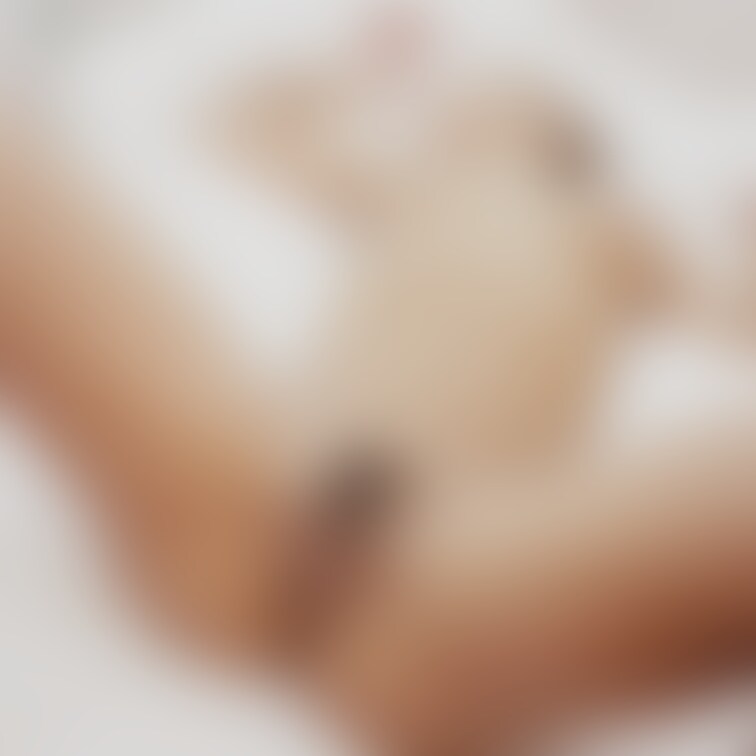 黒ギャル爆乳○○○チハルちゃん。
爆乳で黒ギャルという見た目通りのエロギャルでしかもドM。○○○めSEXで中出し懇願す