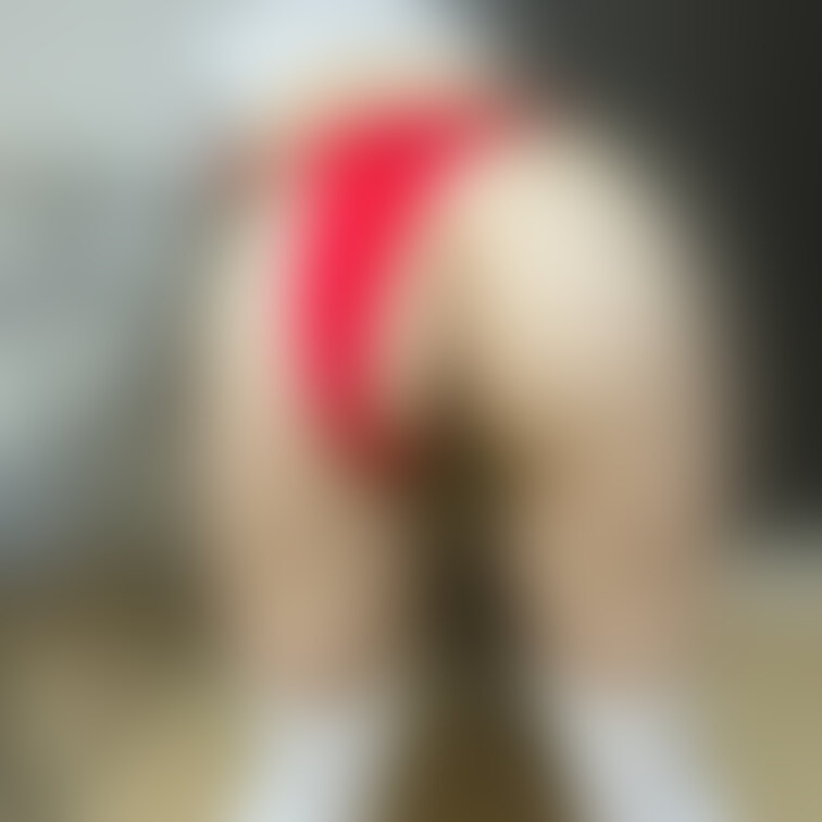 ブルマずらしました😖おちんぽ様恵んで下さい.....アナルとざこまん黒いですか?😖
🔰私と直接連絡先を交換して肉便