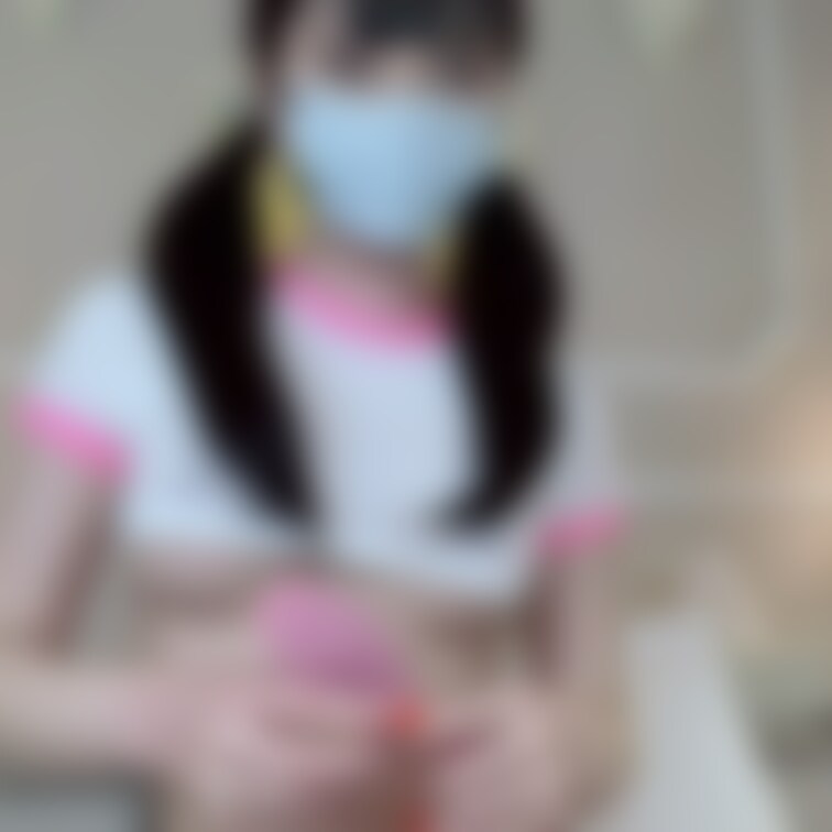 こんばんは💓

今日の動画はおっぱいをぬるぬるにした動画です💓

こんなにおっぱいぬるぬるにすると

乳首浮