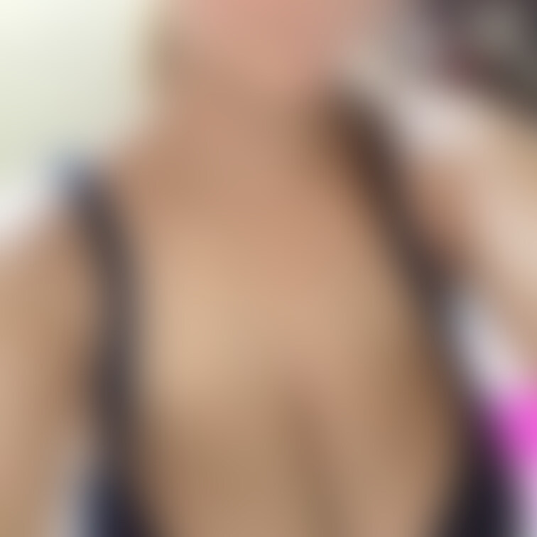 ハインちゃんのデカブラジャーの自撮り🤳
この子の下着になりたい🥺
爆乳好きにはたまりません!