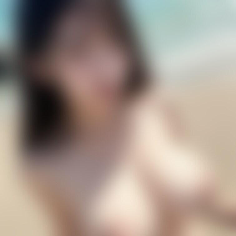 海で全裸の爆乳お○○○さん♡