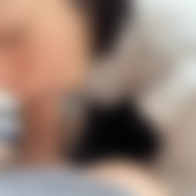 お仕事中にフェラチオしちゃった⭐︎今日あげてるもう一つの動画の続きになります🥺元気出すために彼のお仕事を邪魔してちんぽを