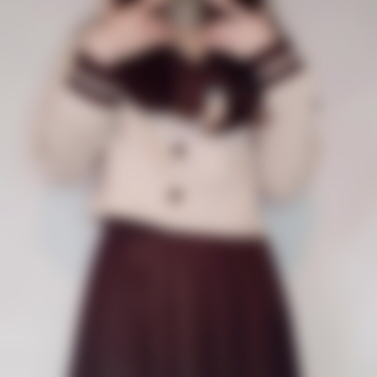 セーラー服は好き？その下にスクール水着を着ている学生は好き？