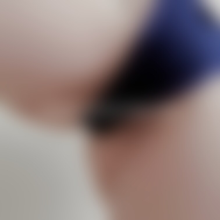 6月にも投稿したコスプレ衣装のひとつなんだけど、お写真だとわかりにくいけどボタンついてるんだよね🤔