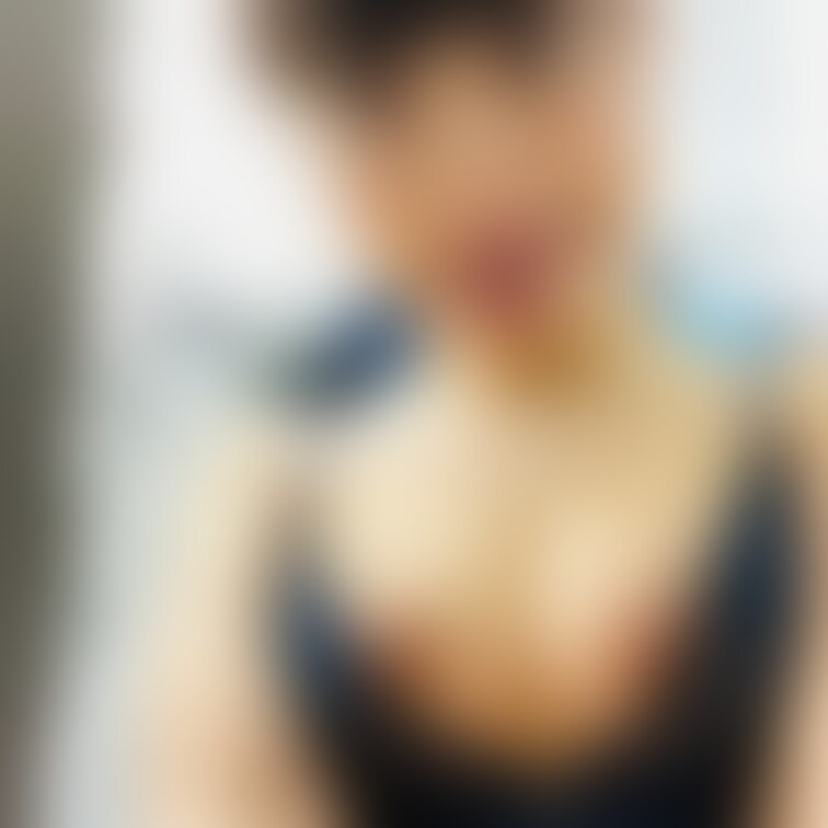 【職場で乳首晒し❤️】