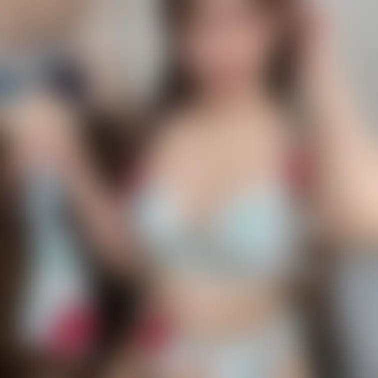 夜ご飯たべてお腹ちょっとぽっこり🥹笑
最後は下からアングルで…♡
上に乗ってもいいかな？