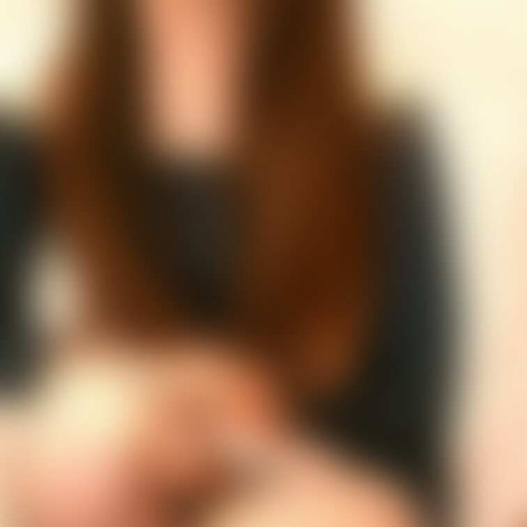 ギリギリ見えてないよね?