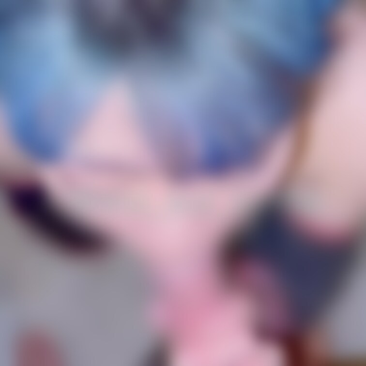 コスプレセックスシリーズ②
頑張って咥えてるところです！