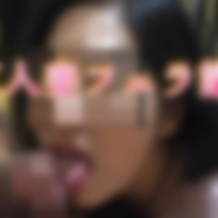 ドM人妻フェラ講座
毎回2時間かけてお○ん○ん入れて貰いに来るドM人妻ちゃん
喜ぶ事なら何でもしちゃう可愛いペット