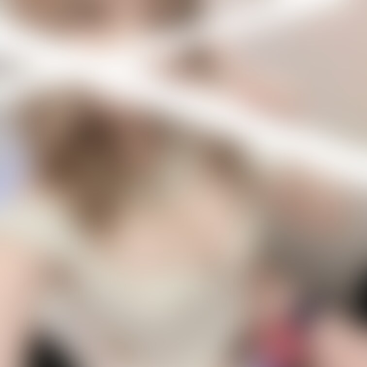 白ドレスのえっちなやつ、、見たい❔