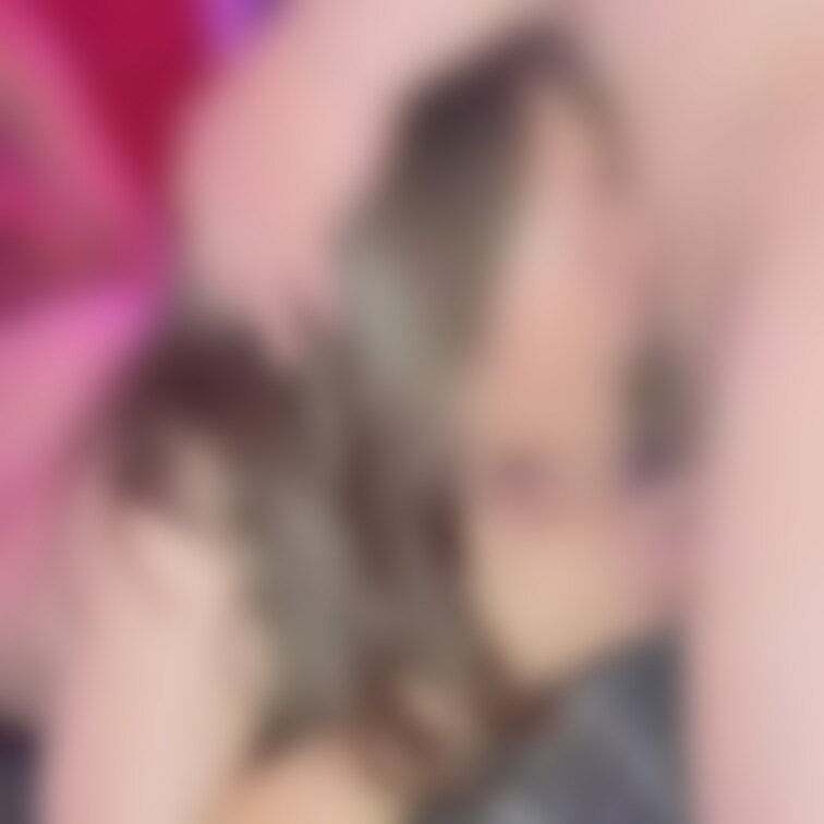 ゆうは性処理道具としてあつかわれてます。そしてゆうもそれを望んでます。喉奥を○○○されてドロドロの涎を垂らしながら中出し