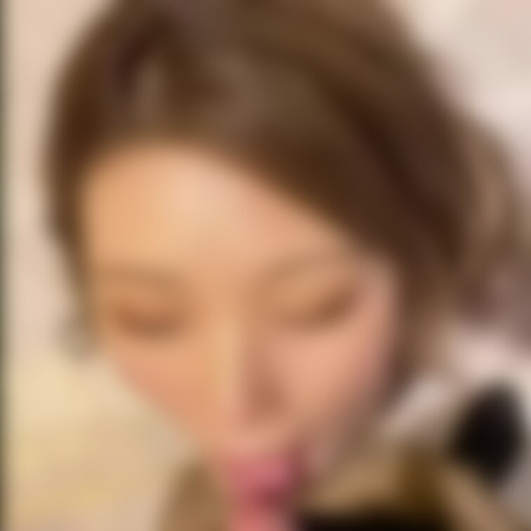 目線特化のフェラ💕
出かける前にちゃんと抜いてあげないと🥰
