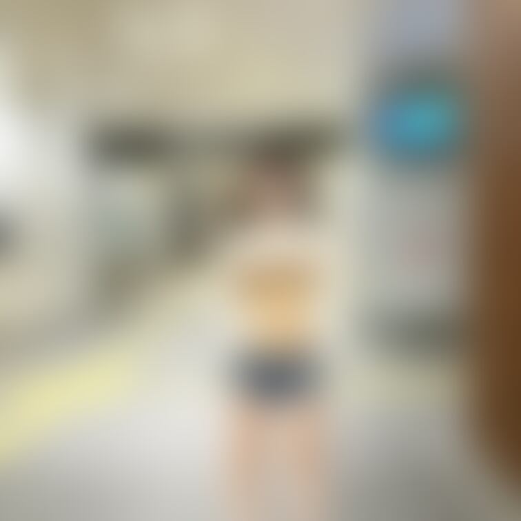 おっぱいまでみせちゃうyuuri