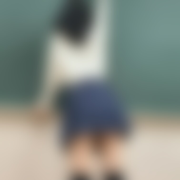 黒板消し中！

【みみからのお願い💕】 
えっちだと思ってくれた方は 
写真下の♡印をポチッとしてくれると、 