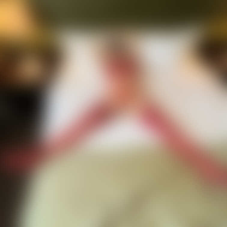おはようございますぅ。。。
今日もぉ、、朝からぁ、、
ハミ出ちゃって、、ますぅぅ。。。