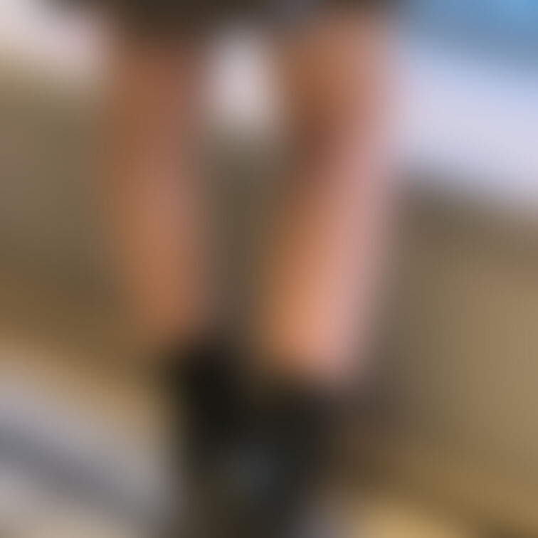 ちょっとえっちなミニスカブーツ先生
靴下足裏と太もも、ふくらはぎ
Twitter投稿分プラス未公開