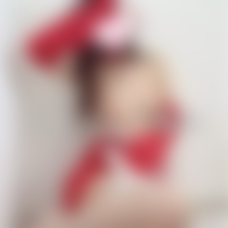 えっちなサンタコス...‎｡ˆ⸝⸝. ݂ .⸝⸝ˆ𓈒
レースのガーターベルトを合わせてみましたꕤ*.ﾟ