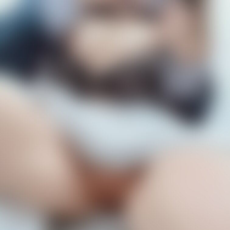 更衣室でばぁぁっ！！
ノーパン、すーすーして気持ちいいの🥺