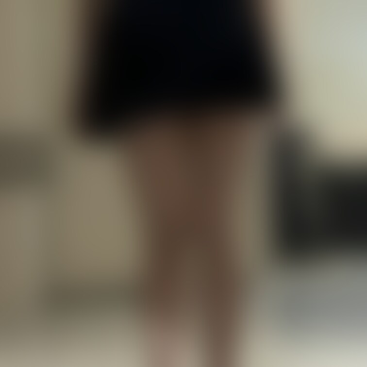 貴重なフレアミニスカートです!
私はとても気に入っているのですが、妻はヒラヒラしているのが可愛くないと言っているので、