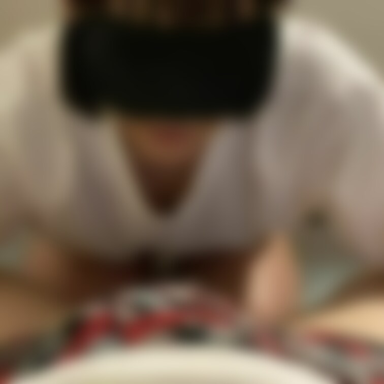生理中だから口で抜いてあげるね❤️の動画です😍
お風呂上がりに携帯渡して、動画を撮ってもらって、サワサワからのレロレロ