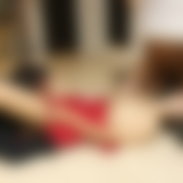 同じような画像ばかりなんですが、
旦那としては妻の手の位置が気になったので、全部載せます。
よろしければお付き合いく