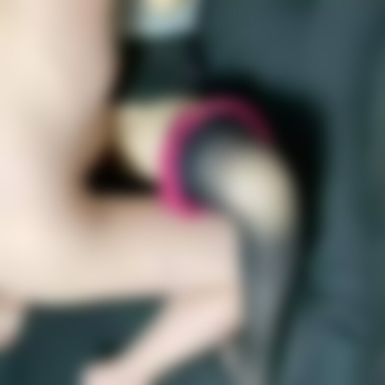 ミニスカノースリニットめぐのハメ撮り❤️射精は·····💕︎💕︎