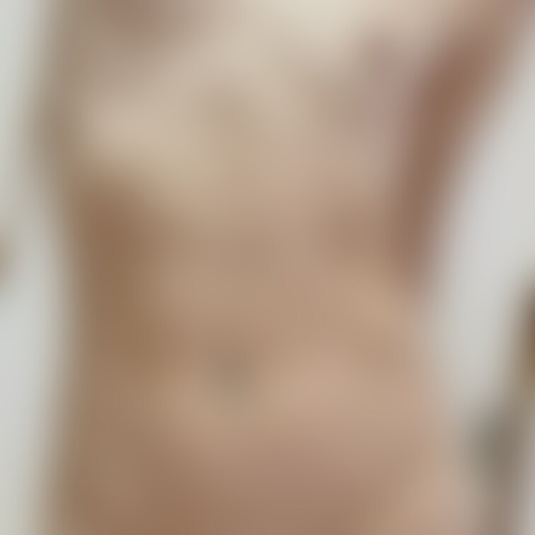 このまえツルツルにしたのに、もうだいぶ成長しちゃった🥹
筋トレと違って、何もしなくても勝手に成長してしまう。。
とは