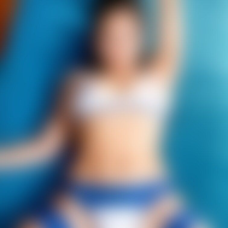 「片手を上に？こうですか？」