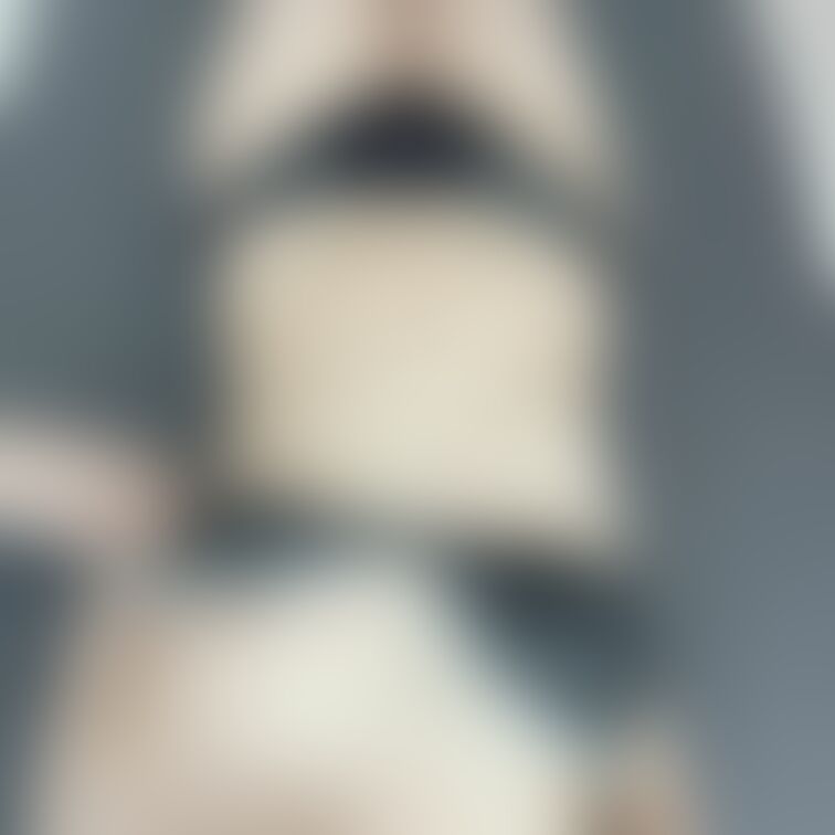 出掛けるのやめた🥹

【みみからのお願い💕】 
えっちだと思ってくれた方は 
写真下の♡印をポチッとしてくれると