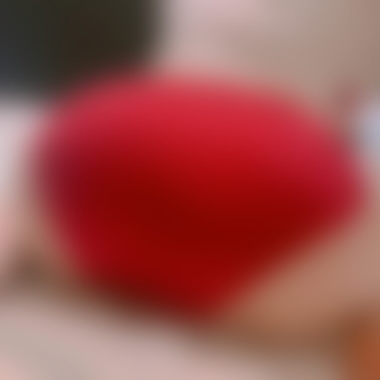 赤の体操着💕
初めて着てみたよ😍
似合うかな🤭？