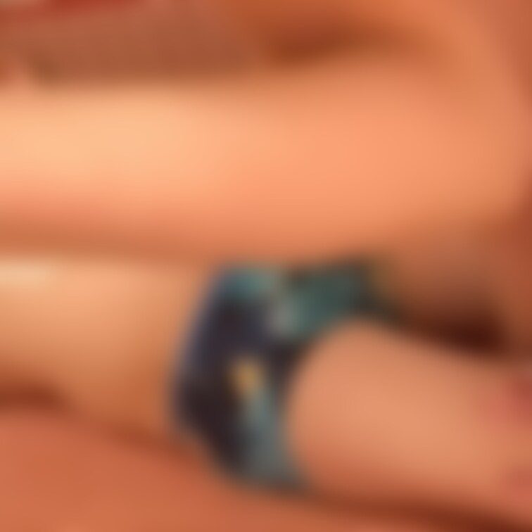 白いこってりとしたものを塗りたくる。。

ひんやりとして気持ちよくてだんだんお前はおかしくなっていくわ