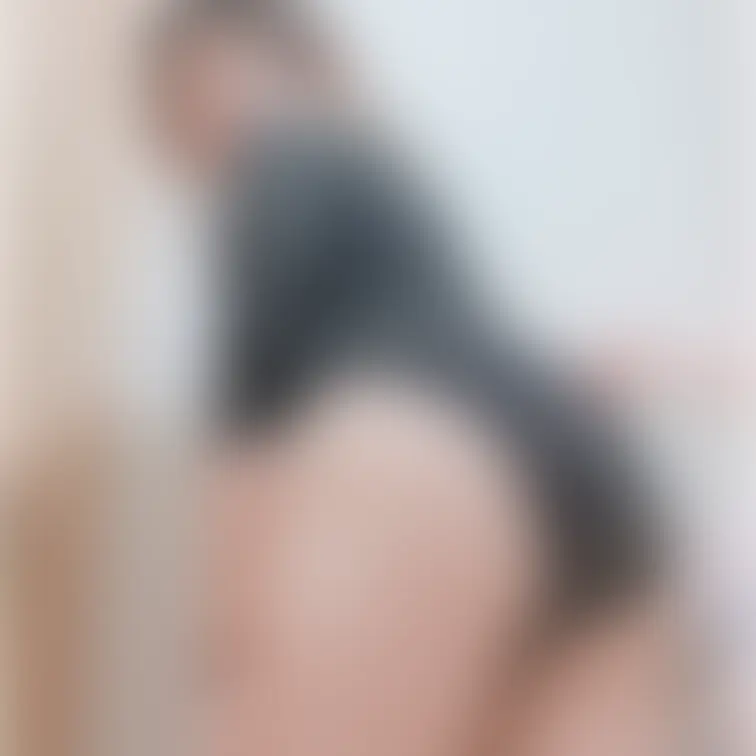 ♥️を押してから見てね✨️

菜々緒ポーズみたいな？w

#お尻
#パンティー
#美女
#人妻
#顔出し