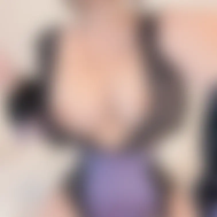 1つ前の投稿の動画で着ていたエプロンのお写真いっぱい撮りましたෆ‪⸝⋆


紫と言っても色のキツイ紫ではないのでと