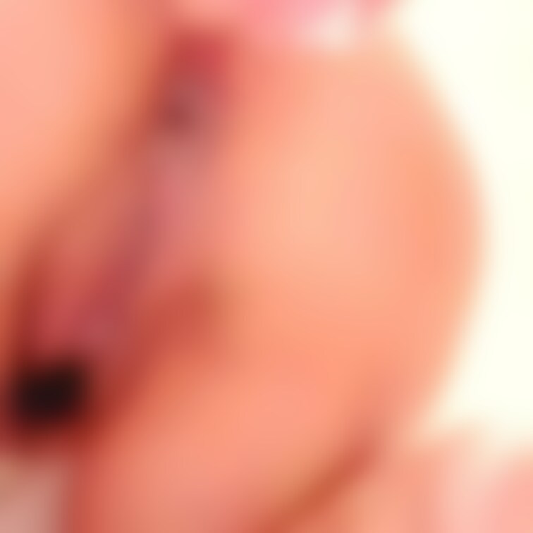 産卵いっぱいした後のアナル見てください