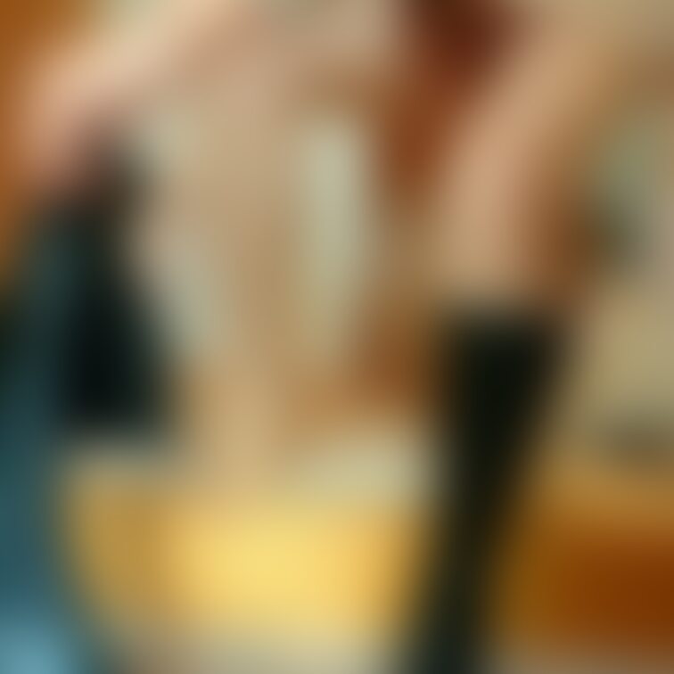 熟女Sachi💗😍
ベージュパンスト︎‪💕
セクシーＴバック
レッドソールロングブーツ