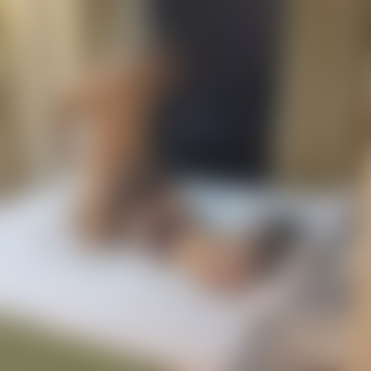 悪友と妻のホテルデートで妻が2ヶ月くらいHしてなかったので悪友に寝ててと言い全身リップしたり…