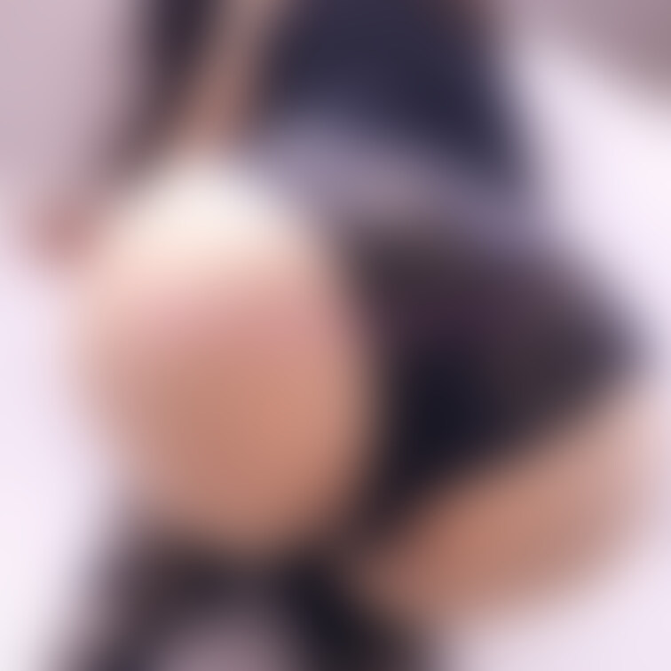 お顔に跨ってえっちなおま💖こ擦り付けたいです