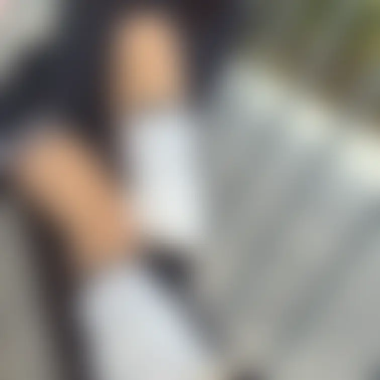ちょっち恥ずかしいパーカーにルーズ姿で撮影♡